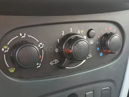 Renault Logan 2015 года за 1 970 000 тг. в Алматы – фото 23