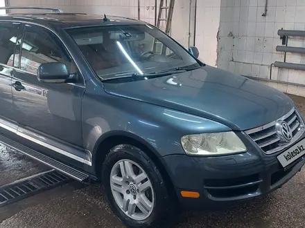 Volkswagen Touareg 2004 года за 3 200 000 тг. в Алматы