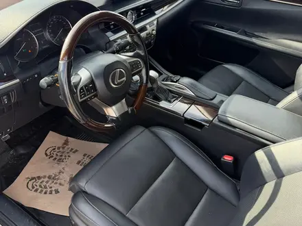 Lexus ES 300h 2016 года за 14 500 000 тг. в Алматы – фото 5