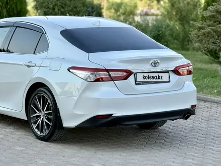 Toyota Camry 2022 года за 17 100 000 тг. в Шымкент – фото 8