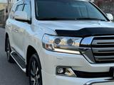 Toyota Land Cruiser 2016 годаfor31 000 000 тг. в Алматы