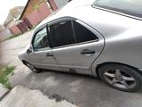 Mercedes-Benz E 230 1997 года за 1 800 000 тг. в Тараз – фото 5