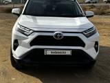 Toyota RAV4 2022 годаfor17 500 000 тг. в Актау