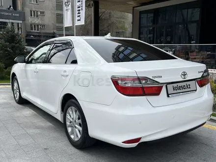 Toyota Camry 2015 года за 11 800 000 тг. в Алматы – фото 11