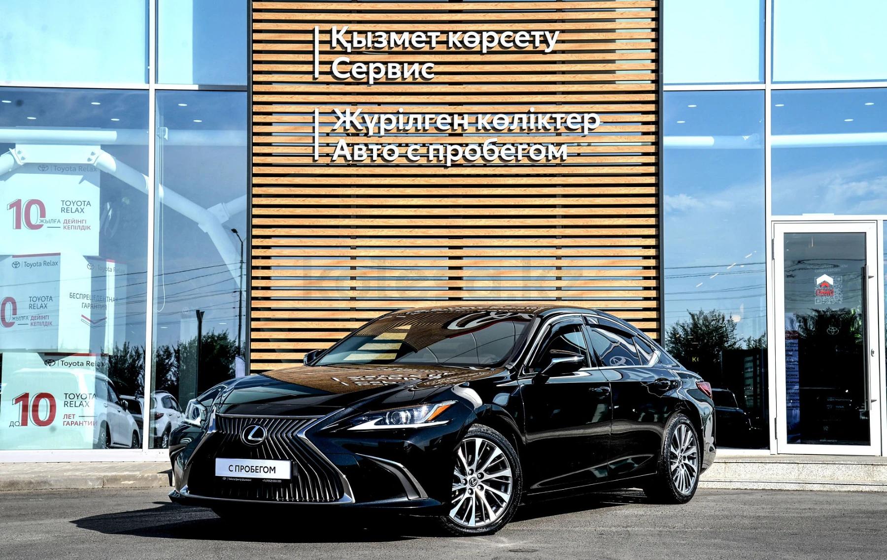 Lexus ES 250 2018 г.