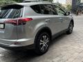 Toyota RAV4 2018 года за 11 000 000 тг. в Алматы – фото 4