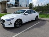 Hyundai Sonata 2023 года за 12 990 000 тг. в Астана
