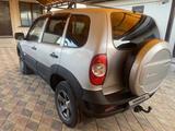 Chevrolet Niva 2012 года за 2 650 000 тг. в Уральск – фото 3