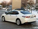 Toyota Camry 2018 года за 13 500 000 тг. в Алматы – фото 5