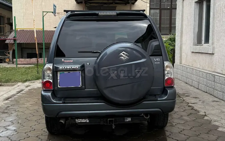 Suzuki XL7 2005 года за 4 000 000 тг. в Алматы