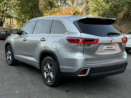 Toyota Highlander 2017 года за 20 800 000 тг. в Алматы – фото 8