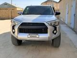 Toyota 4Runner 2015 года за 15 150 000 тг. в Актау