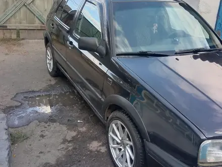 Volkswagen Golf 1994 года за 1 500 000 тг. в Атбасар – фото 3