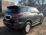 Toyota Fortuner 2023 года за 23 200 000 тг. в Уральск – фото 3