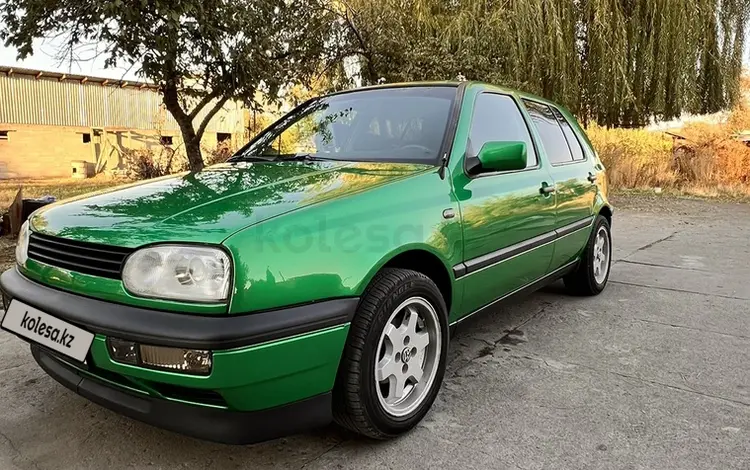 Volkswagen Golf 1996 года за 2 200 000 тг. в Алматы