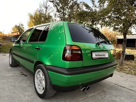 Volkswagen Golf 1996 года за 2 200 000 тг. в Алматы – фото 16
