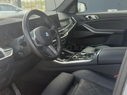 BMW X5 2024 года за 50 450 000 тг. в Караганда – фото 6