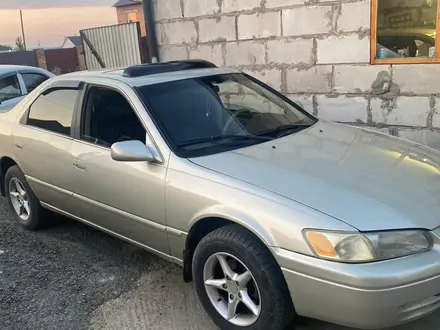 Toyota Camry 1999 годаүшін3 500 000 тг. в Усть-Каменогорск – фото 3