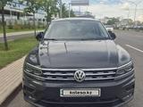 Volkswagen Tiguan 2018 года за 13 000 000 тг. в Астана