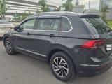 Volkswagen Tiguan 2018 года за 10 500 000 тг. в Астана – фото 4