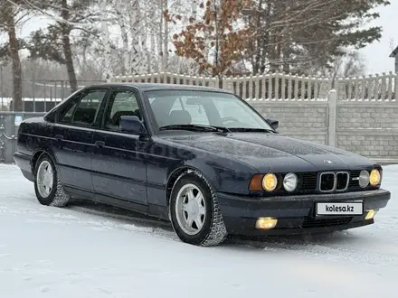 BMW 520 1992 года за 2 500 000 тг. в Караганда