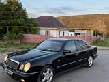 Mercedes-Benz E 320 1998 года за 3 150 000 тг. в Алматы – фото 2