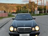 Mercedes-Benz E 320 1998 года за 3 150 000 тг. в Алматы