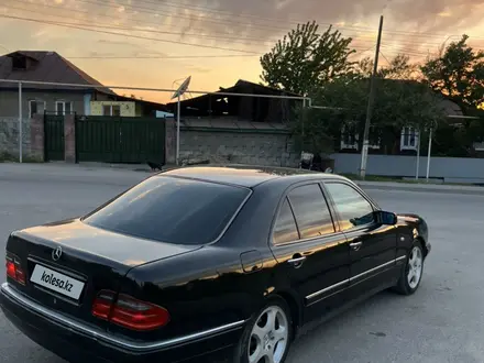 Mercedes-Benz E 320 1998 года за 3 150 000 тг. в Алматы – фото 6
