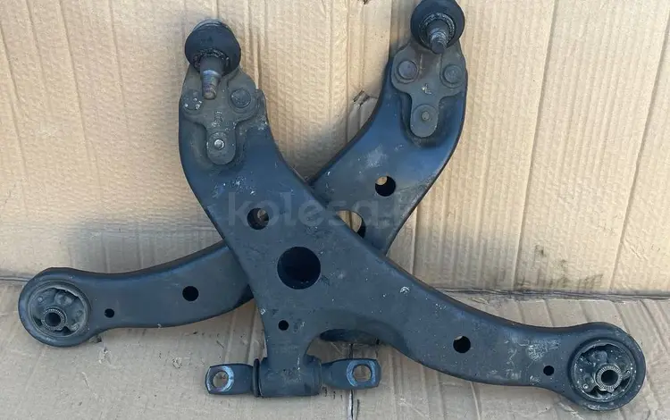 Рычаг передний 2AZ Toyota Камри Лексус за 5 000 тг. в Алматы