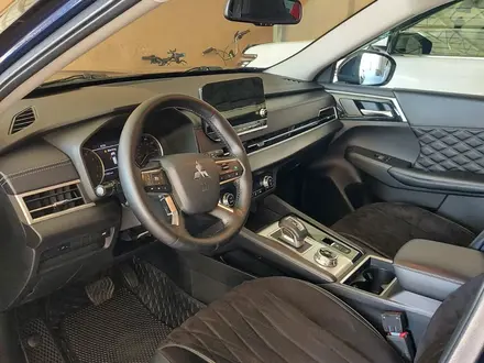 Mitsubishi Outlander 2021 года за 14 000 000 тг. в Алматы – фото 5