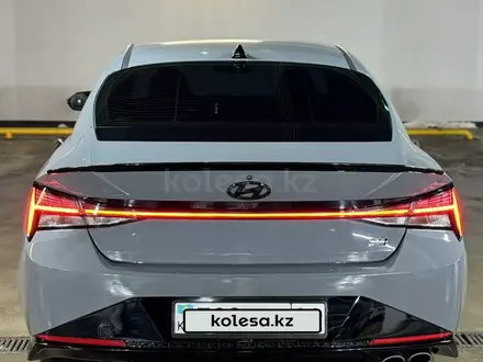 Hyundai Elantra 2021 года за 13 000 000 тг. в Алматы – фото 3