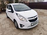 Chevrolet Spark 2014 года за 3 500 000 тг. в Астана