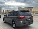 Toyota Sienna 2017 годаүшін9 300 000 тг. в Актау – фото 4