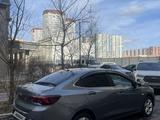 Chevrolet Onix 2023 года за 7 550 000 тг. в Астана – фото 4
