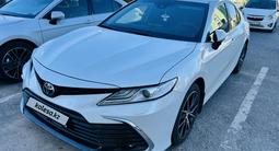 Toyota Camry 2023 года за 16 200 000 тг. в Туркестан – фото 2