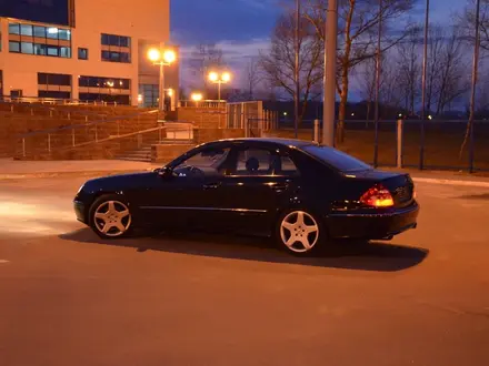 Mercedes-Benz E 320 2004 года за 9 500 000 тг. в Темиртау – фото 10