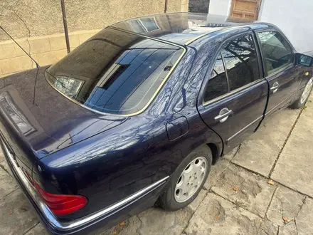 Mercedes-Benz E 230 1995 года за 2 500 000 тг. в Тараз – фото 9