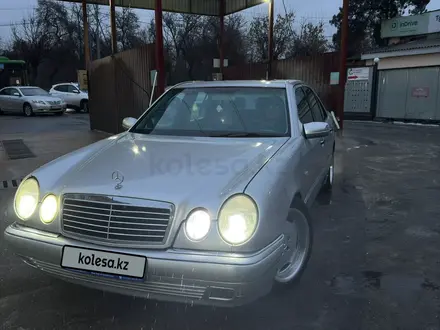 Mercedes-Benz E 280 1999 года за 4 350 000 тг. в Шымкент – фото 13