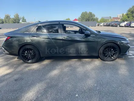 Hyundai Elantra 2024 года за 7 070 850 тг. в Алматы – фото 7