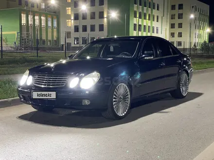 Mercedes-Benz E 320 2003 года за 7 500 000 тг. в Астана – фото 26