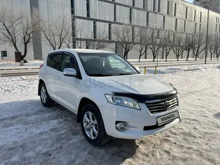 Toyota RAV4 2011 года за 8 900 000 тг. в Астана