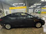 Hyundai Solaris 2011 годаfor3 850 000 тг. в Астана – фото 2