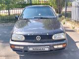 Volkswagen Golf 1993 годаүшін1 000 000 тг. в Астана