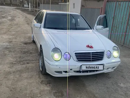 Mercedes-Benz E 320 2002 года за 4 000 000 тг. в Кызылорда – фото 4