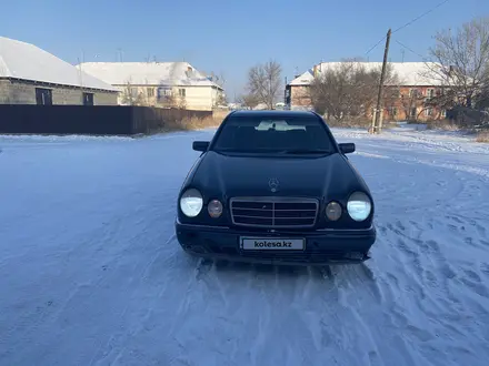 Mercedes-Benz E 230 1996 года за 1 900 000 тг. в Семей – фото 12