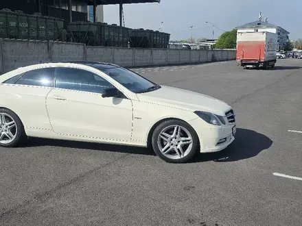 Mercedes-Benz E 250 2011 года за 7 000 000 тг. в Алматы – фото 2