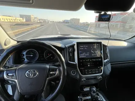 Toyota Land Cruiser 2018 года за 43 000 000 тг. в Атырау – фото 3