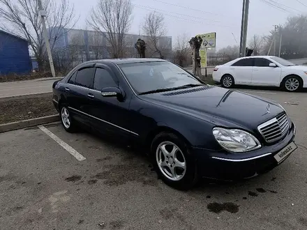 Mercedes-Benz S 320 1999 года за 2 999 999 тг. в Алматы – фото 2
