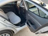 Hyundai Elantra 2019 годаүшін7 800 000 тг. в Алматы – фото 3