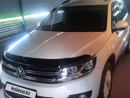 Volkswagen Tiguan 2016 года за 6 600 000 тг. в Темиртау – фото 13